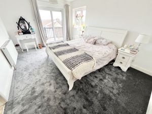 Main Bedroom - click for photo gallery